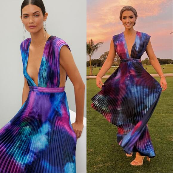 L'IDEE Gala Gown - Picture 1 of 6
